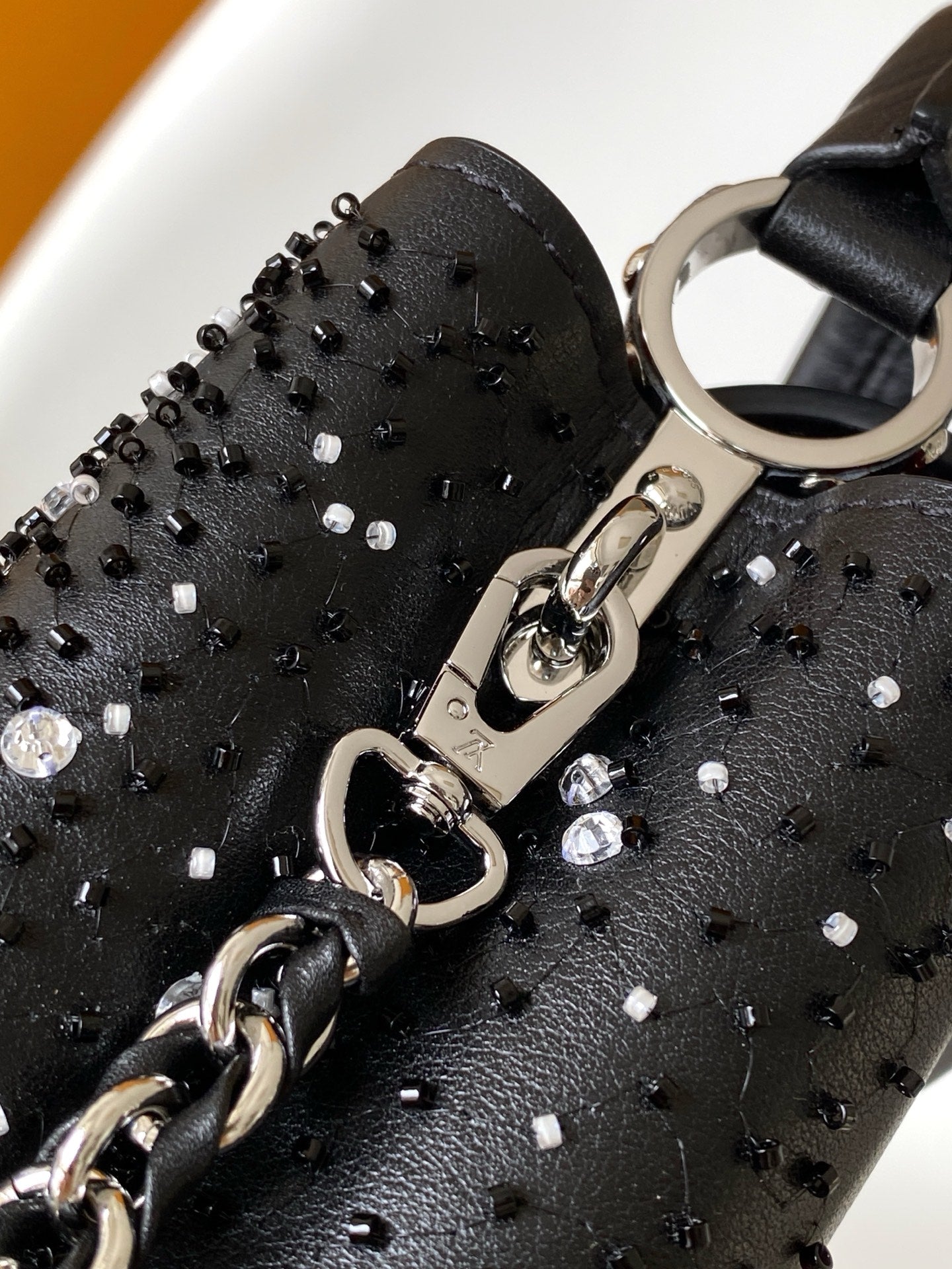 （M12977）Capucci Mini Handbag