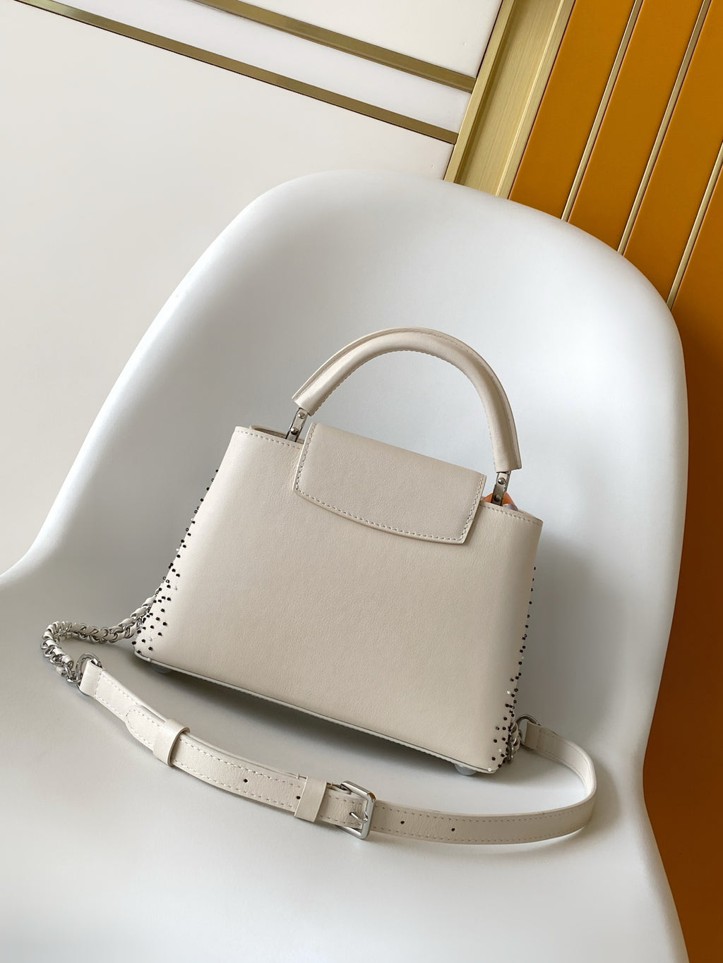 （M12977）Capucci Mini Handbag
