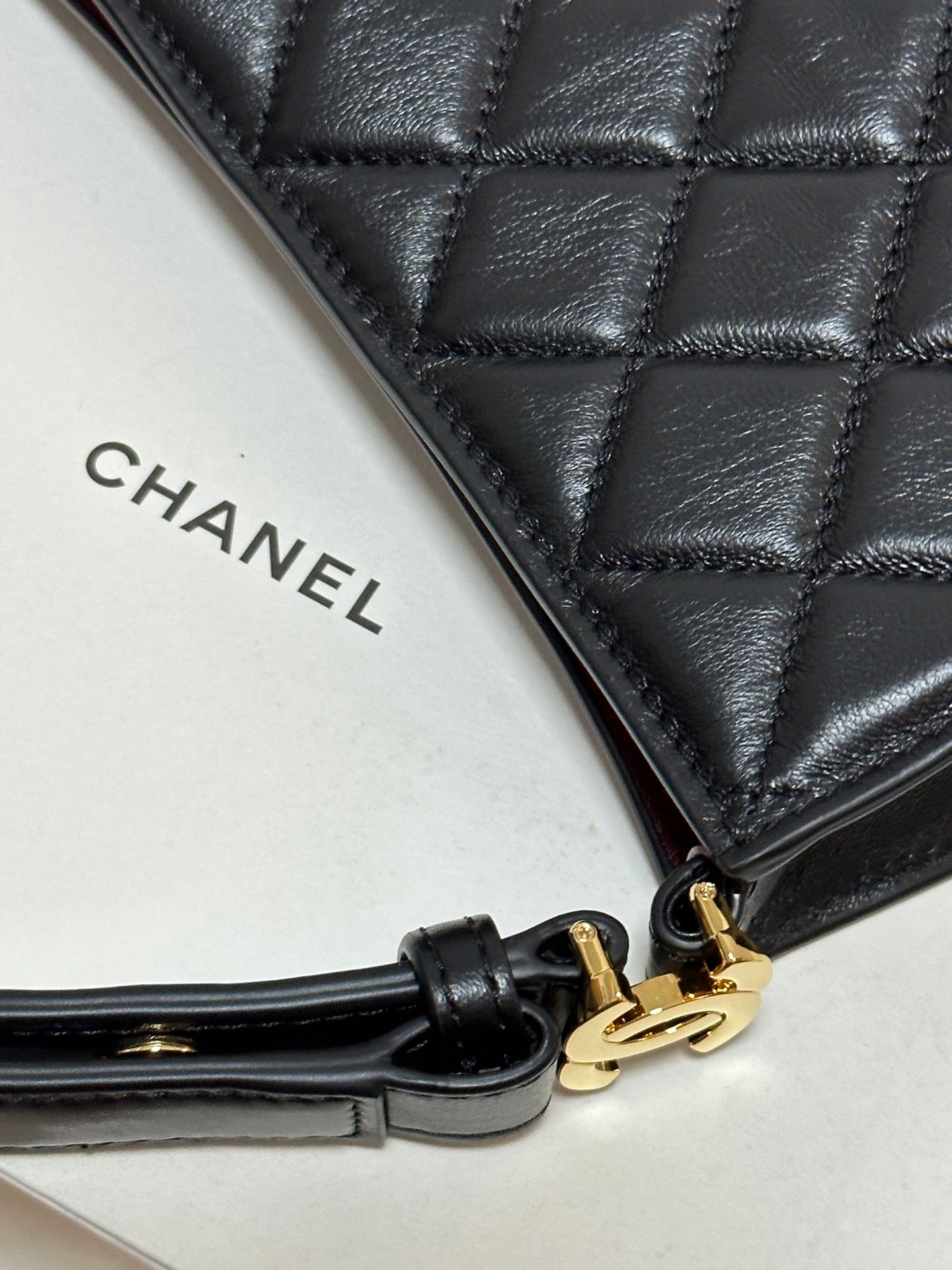 (AS6045)Chanel 26X Underarm Bag