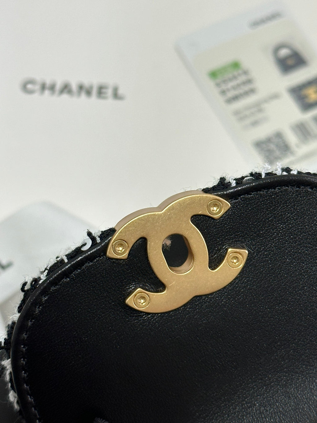 （AS4416)CHANEL 24 AKelly bag