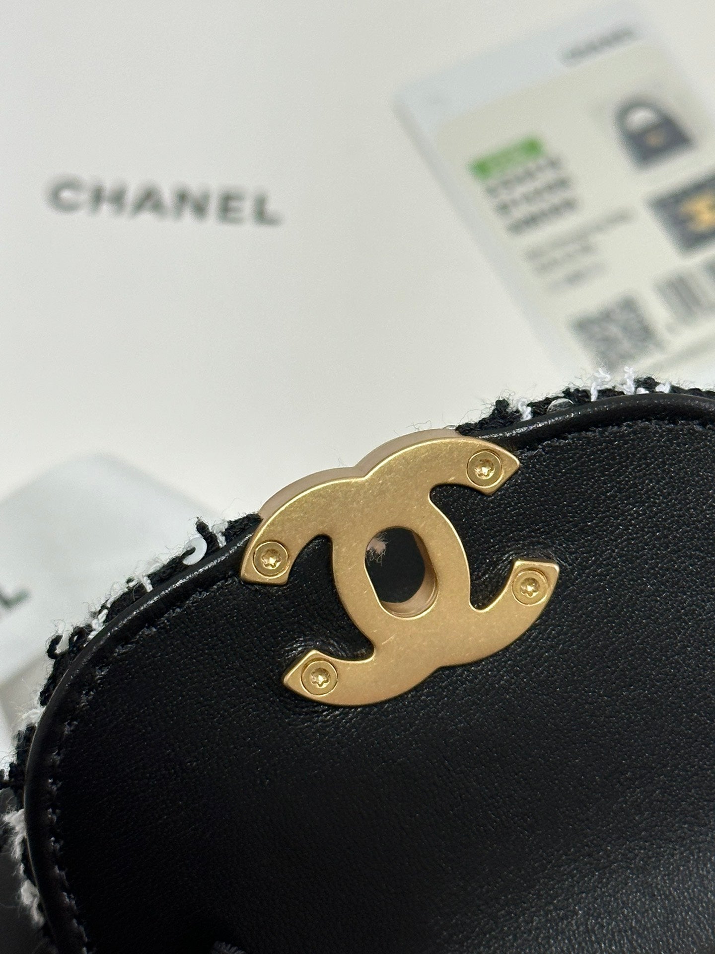 （AS4416)CHANEL 24 AKelly bag
