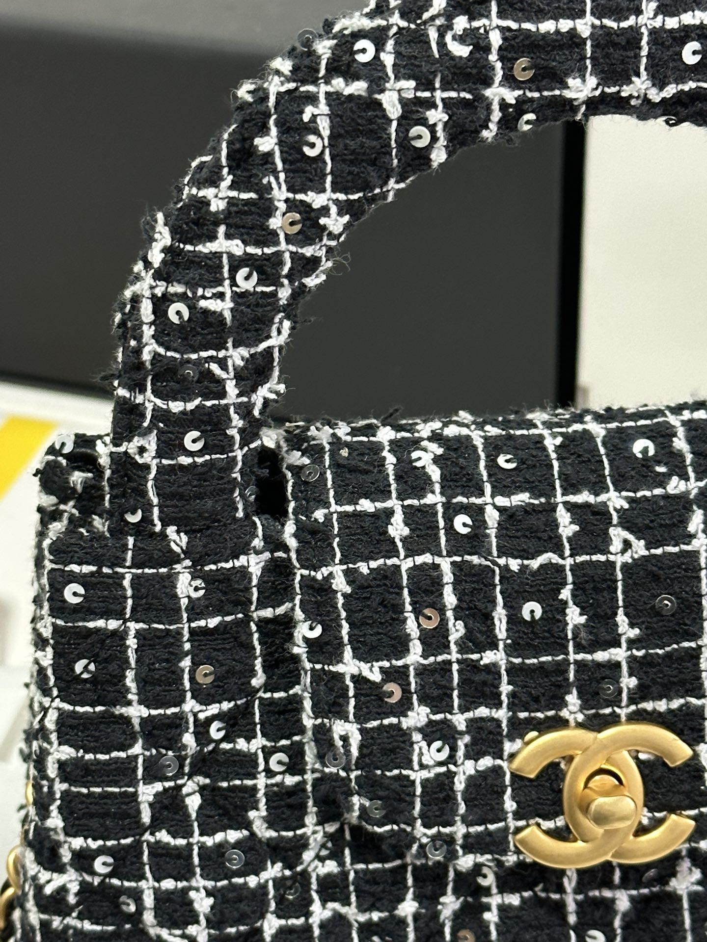 （AS4416)CHANEL 24 AKelly bag