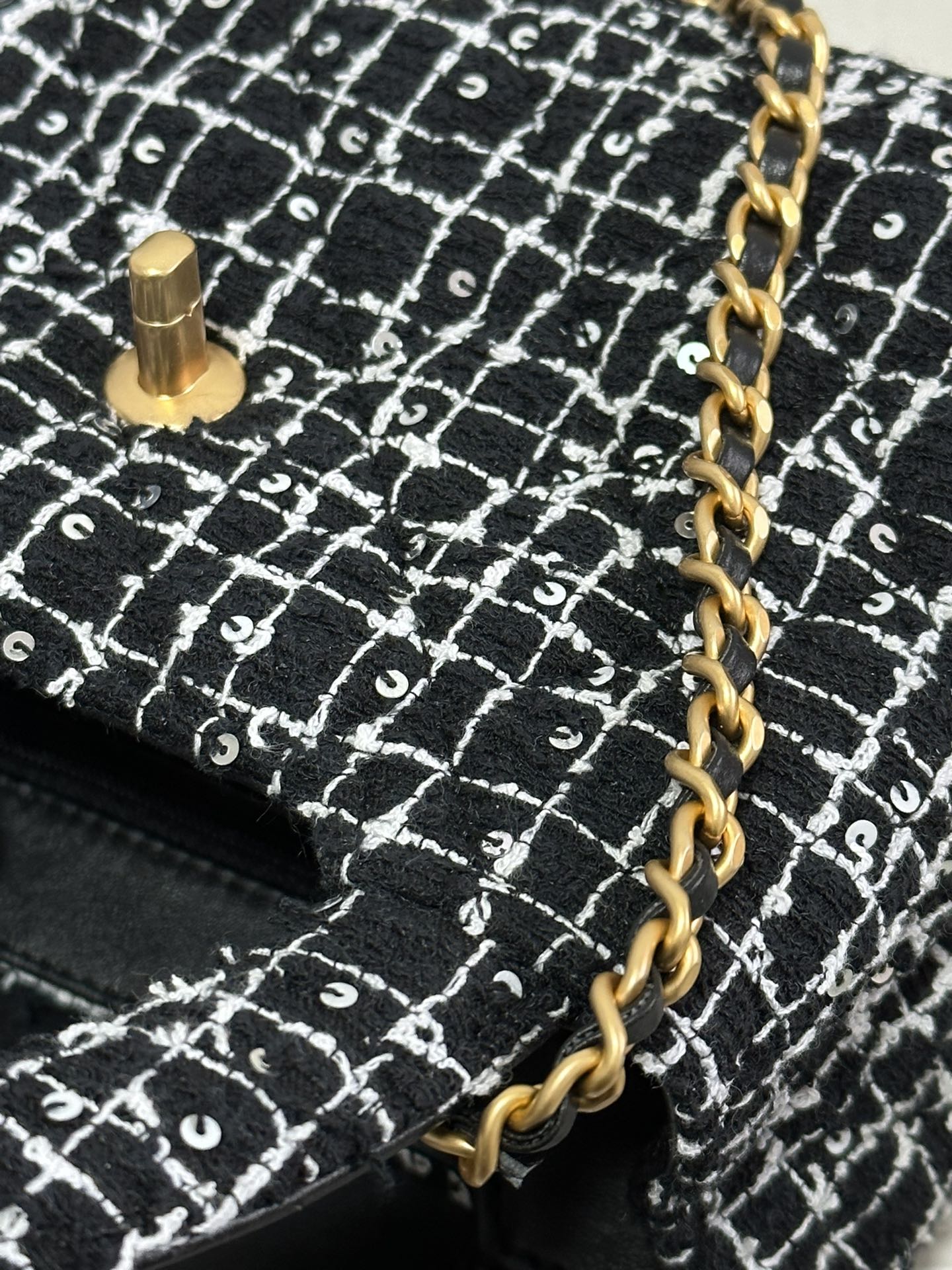 （AS4416)CHANEL 24 AKelly bag
