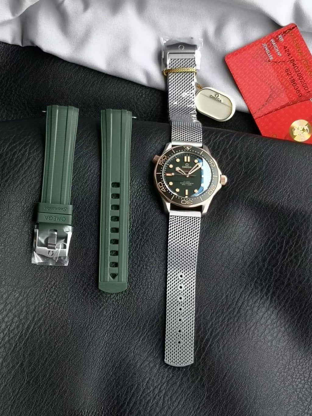 Titanium case, bronze/gold 007.