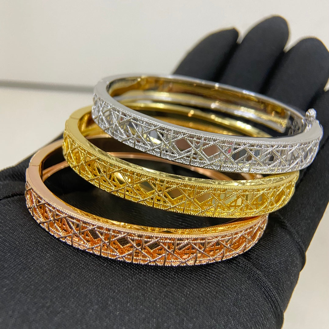 Dior bracelet.