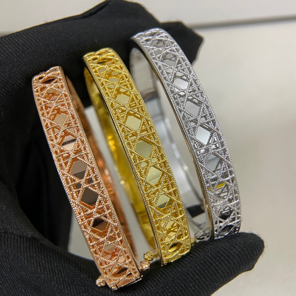 Dior bracelet.