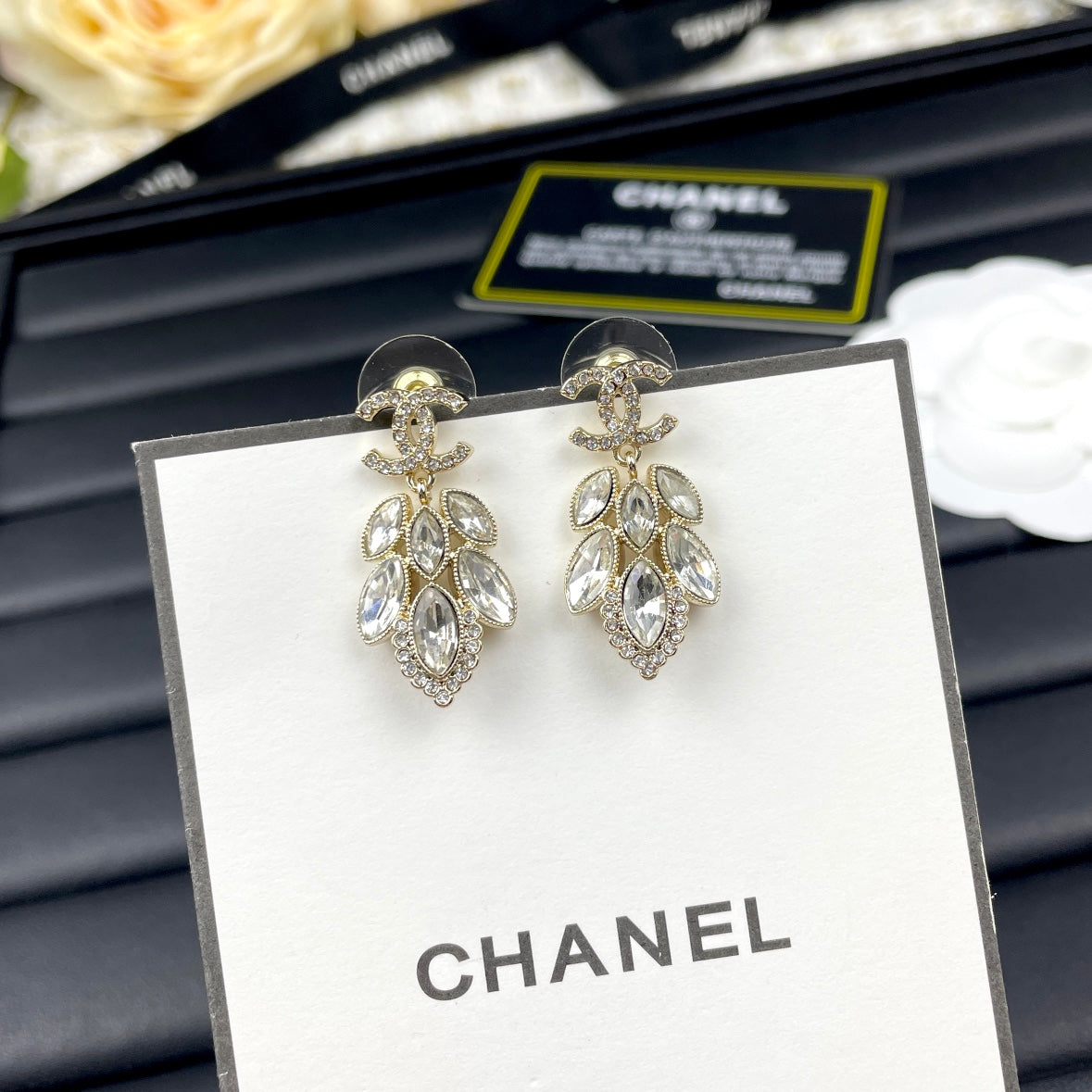 Wheat ear earrings.