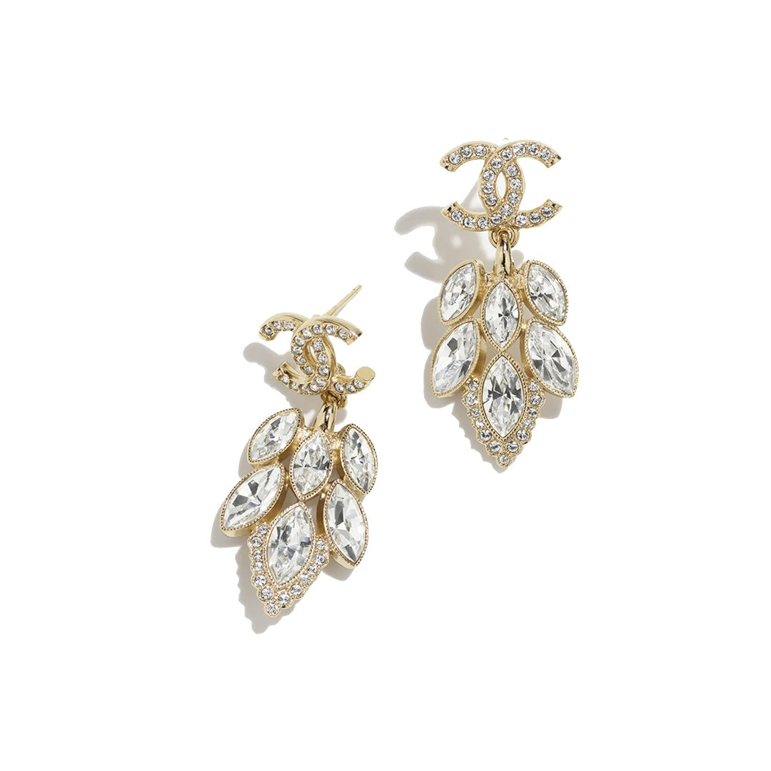 Wheat ear earrings.