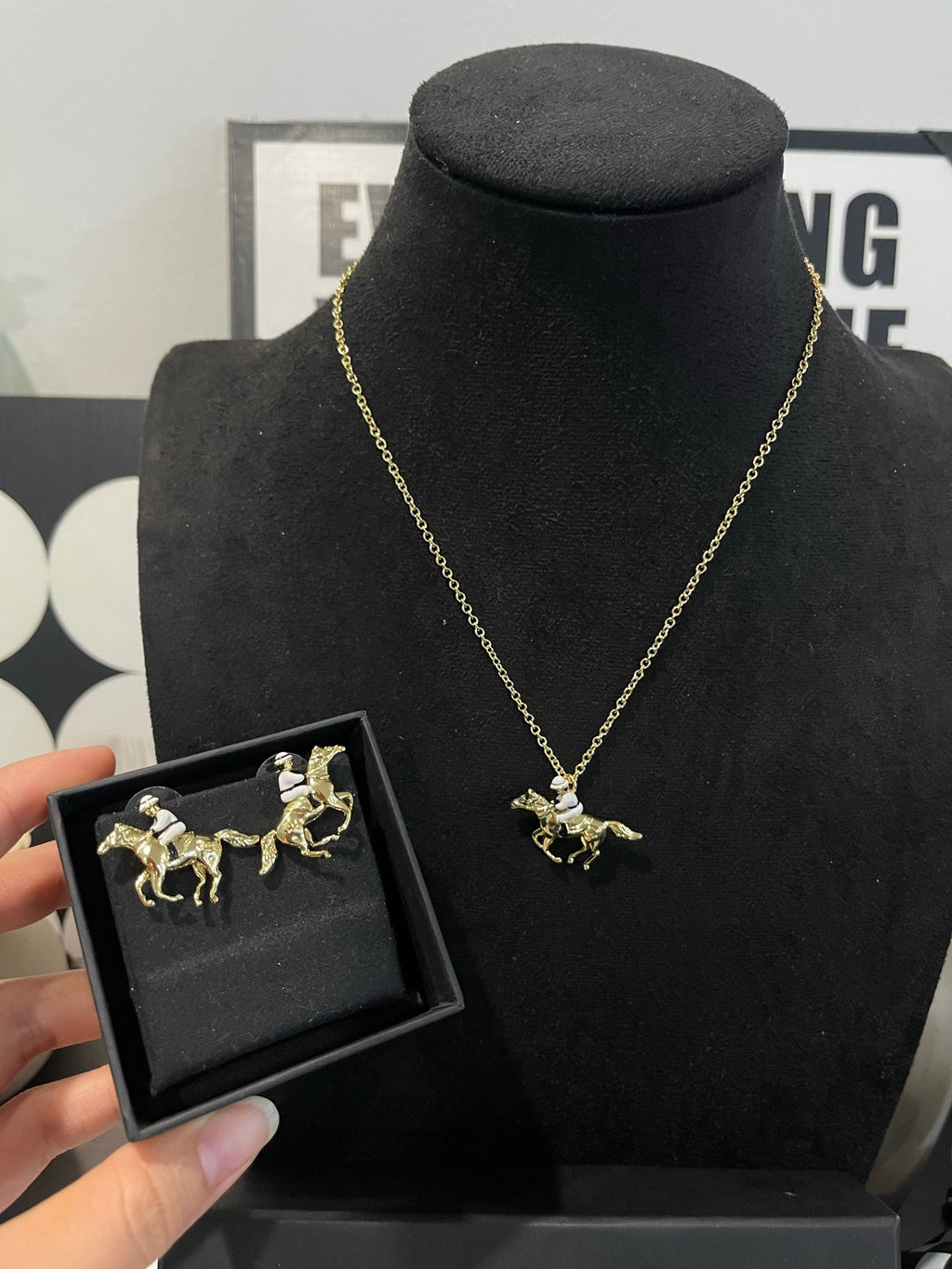 Pendant Necklace
