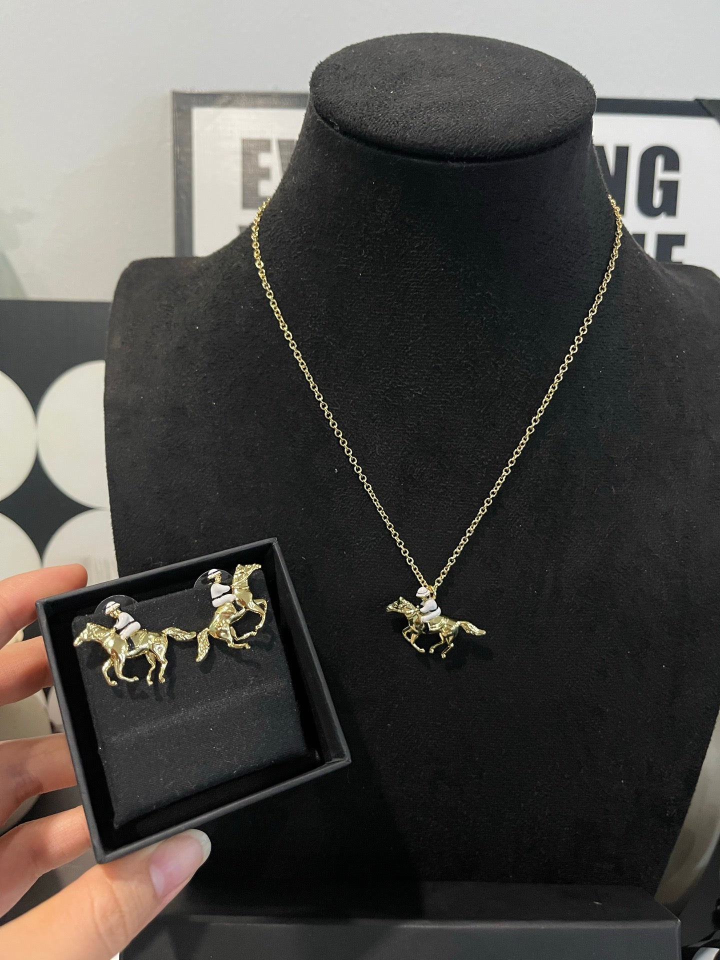 Pendant Necklace