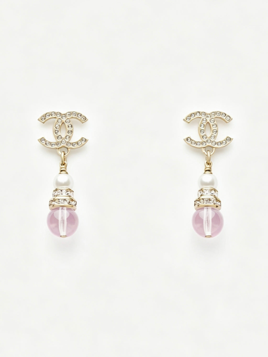 Water-drop earrings.