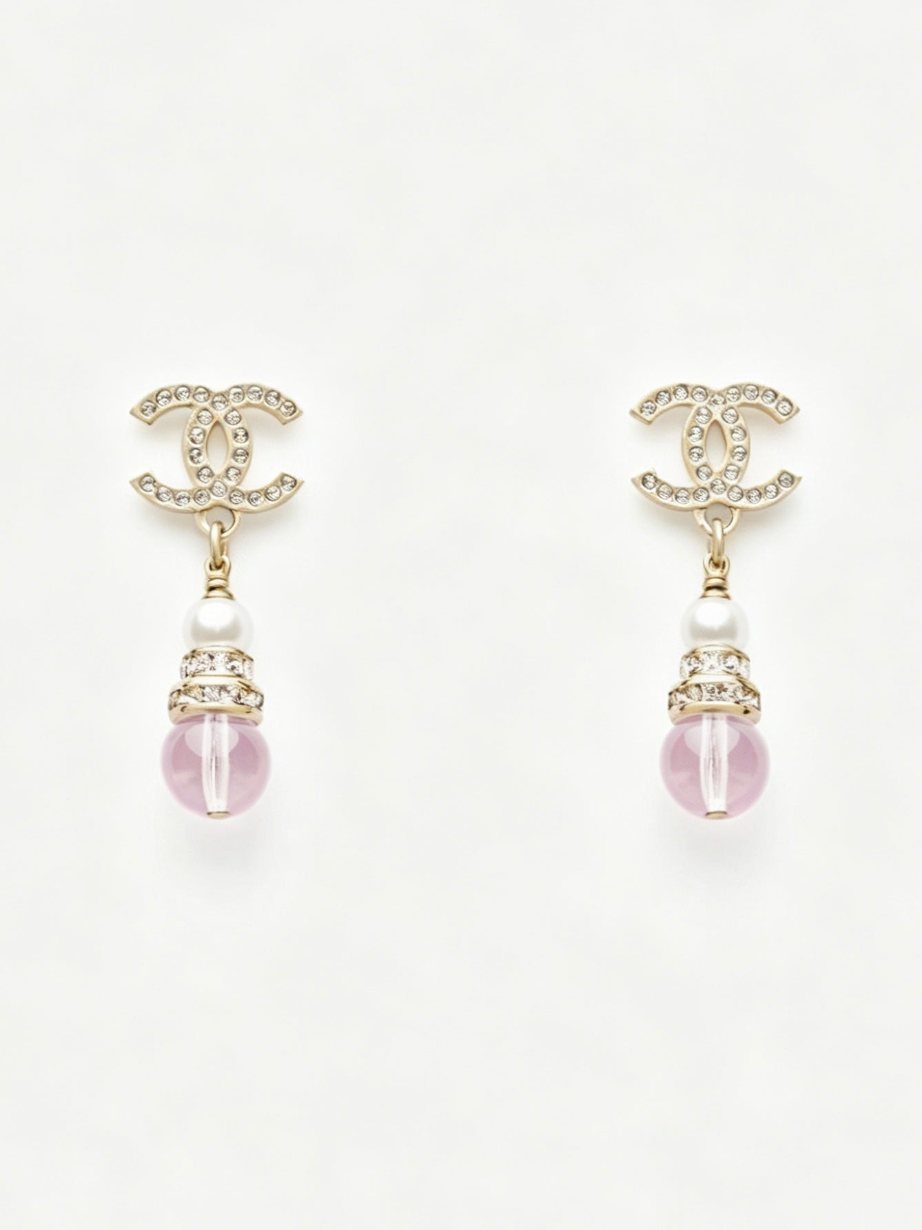 Water-drop earrings.