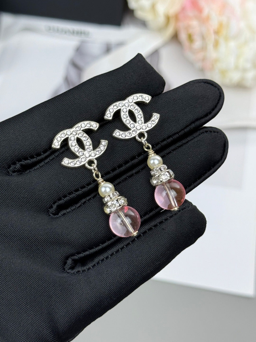 Water-drop earrings.