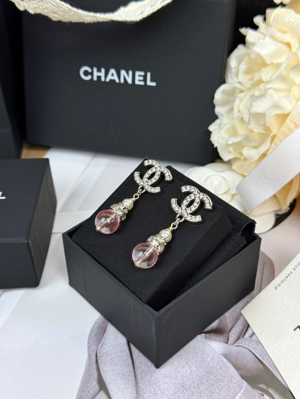 Water-drop earrings.