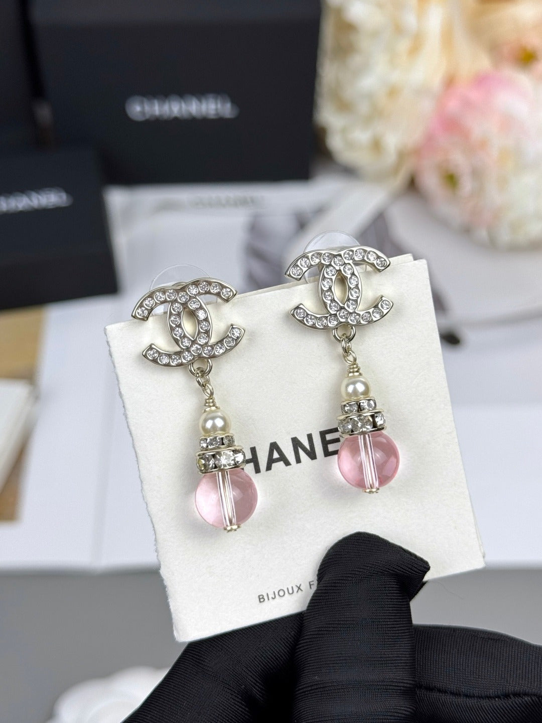 Water-drop earrings.