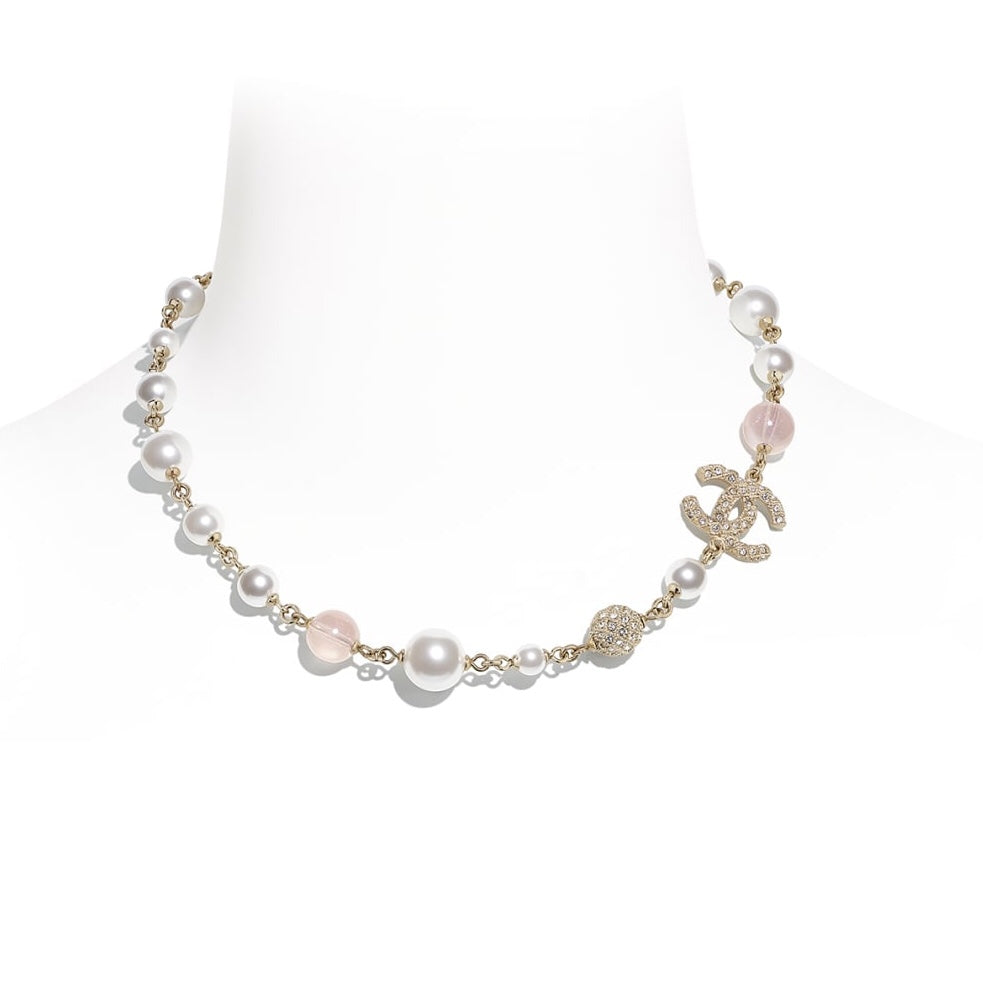 Pearl neck chain necklace.