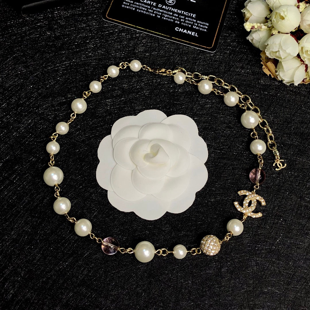 Pearl neck chain necklace.
