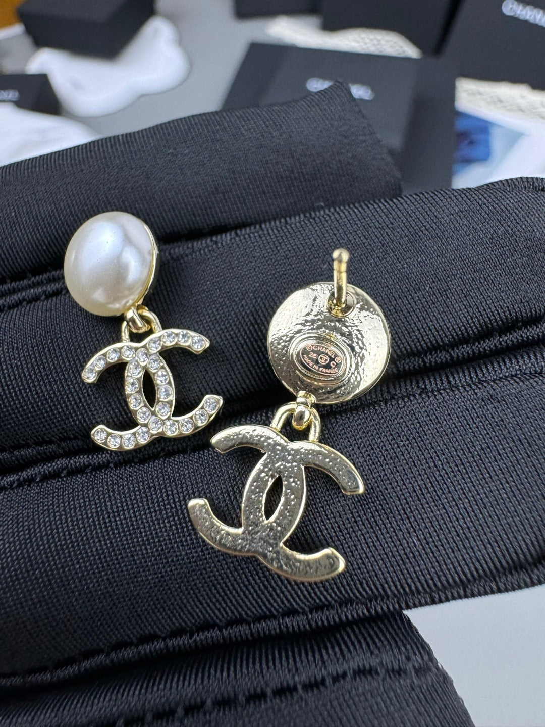 Water-drop earrings.