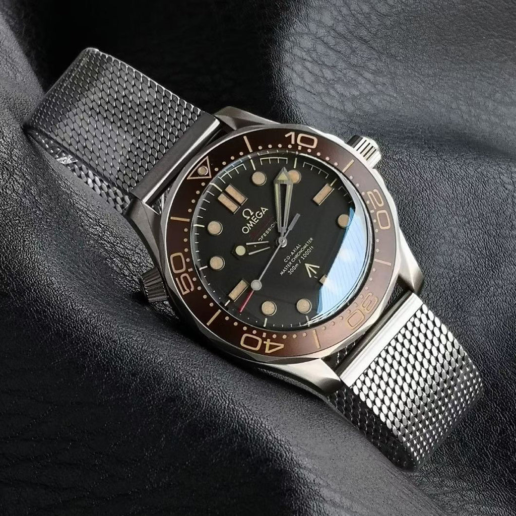 Omega Bond 007