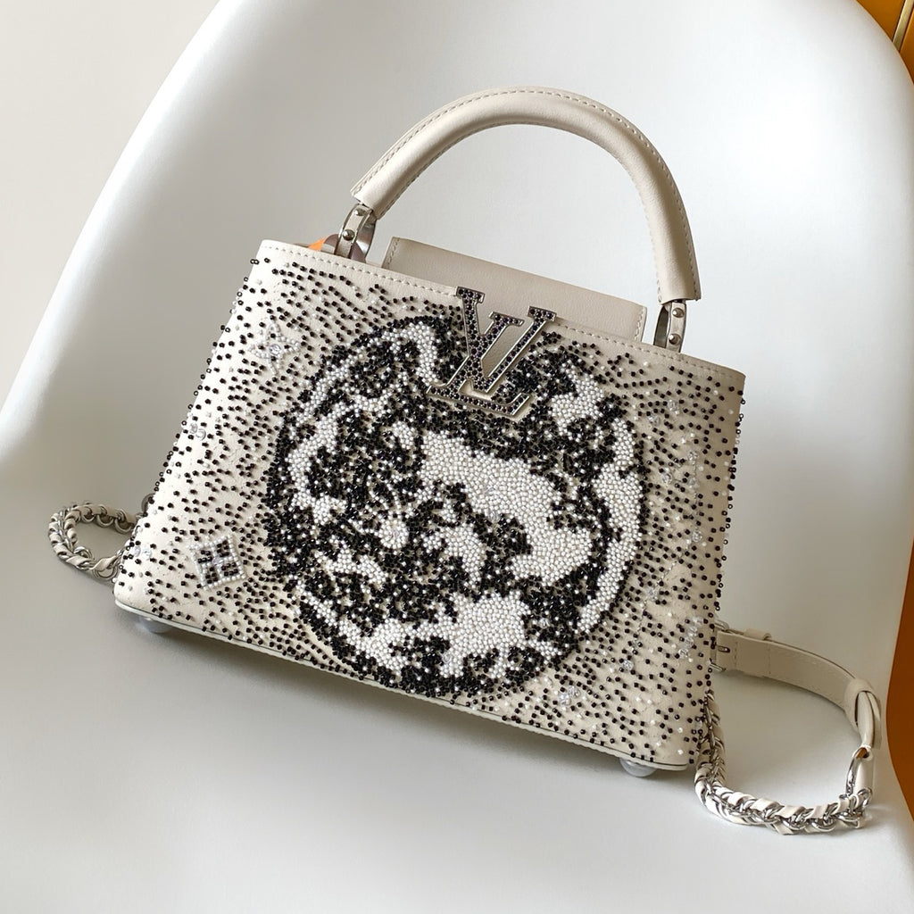 （M12977）Capucci Mini Handbag